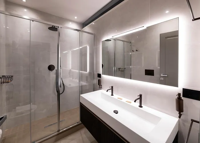 Roma Apartments *