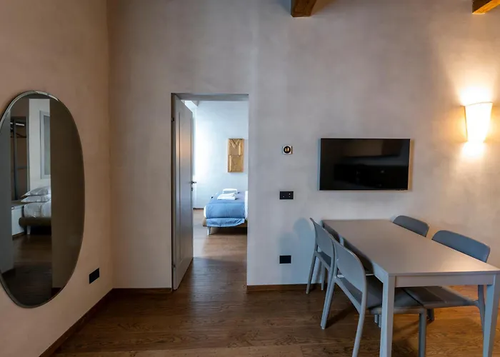 Roma Apartments